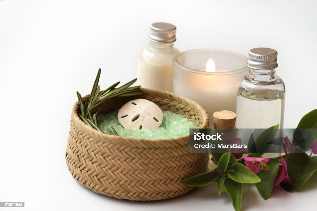 Badeprodukte mit Kerze - Lizenzfrei Aromatherapie Stock-Foto