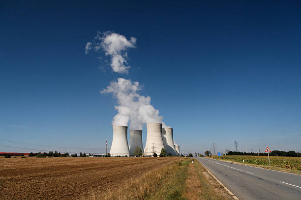 โรงไฟฟ้านิวเคลียร์ - ยูเรเนียม ภาพสต็อก ภาพถ่ายและรูปภาพปลอดค่าลิขสิทธิ์