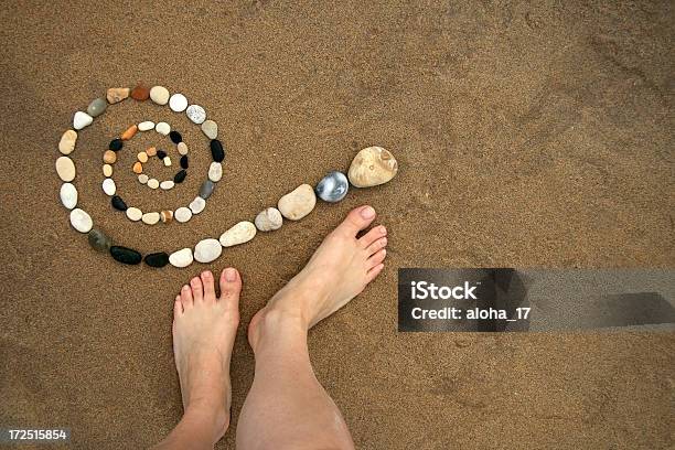 Spirale E Piedi - Fotografie stock e altre immagini di Creazione - Creazione, Origini, Adulto