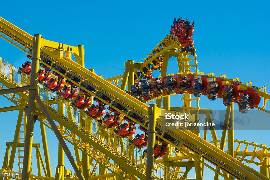 Żółty Rollercoaster 12 - Zbiór zdjęć royalty-free (Rollercoaster)