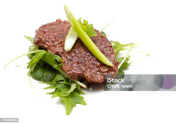 Yummy De Carne De Vaca - Fotografias de stock e mais imagens de Acompanhamento - Acompanhamento, Alface, Bife