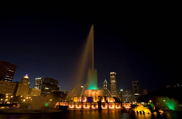 Chicago Fountain Illuminated  grant park stock pictures, royalty-free photos & images