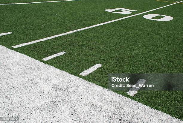 Foto de Melhor Assento De Futebol e mais fotos de stock de Futebol Americano - Futebol Americano, Linha Lateral, Campo de Futebol Americano