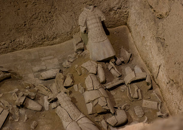 istock Terracotta Army Excavation 172517410
