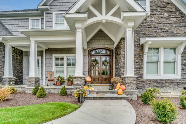 istock Grand front porch with partial stone facade 1725293448
