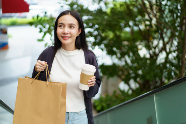 istock Woman walking in shopping mall. 1725298834