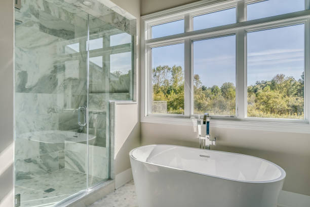 istock Gorgeous bathroom in Ohio house 1725329962