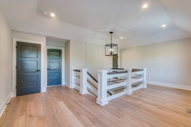 istock Upstairs loft area with wood flooring 1725330571