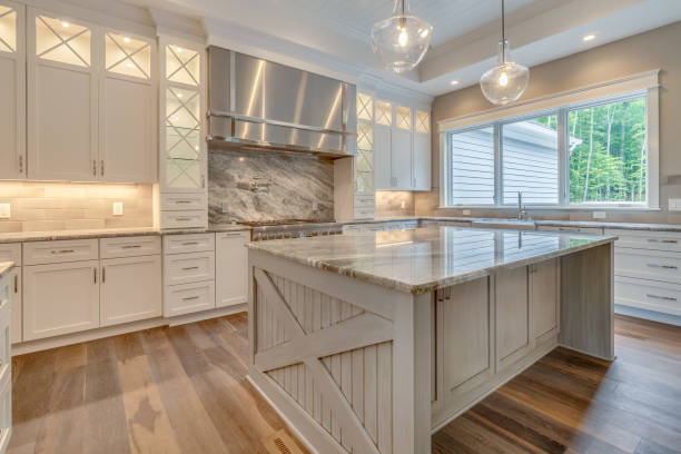 istock Beautiful kitchen with island and quartzite countertops 1725333826