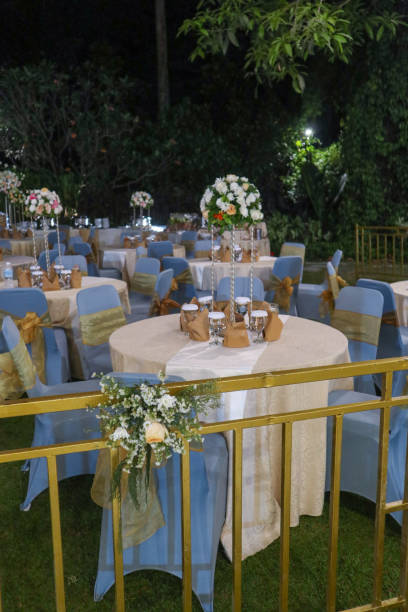 istock Garden Wedding Party 1725588890