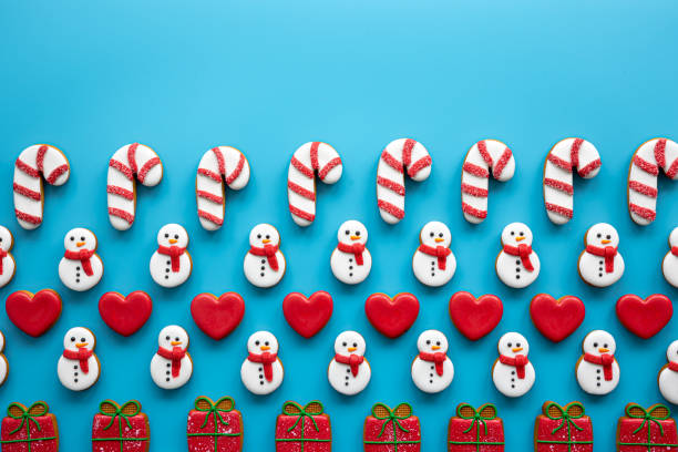 istock Christmas gingerbread on a blue background, flat lay. 1725602285