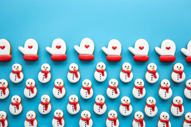 istock Christmas gingerbread on a blue background, flat lay. 1725602288