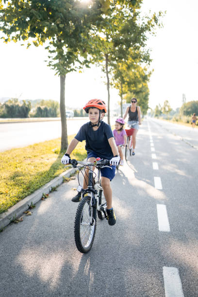istock Family riding bicycles 1725869085