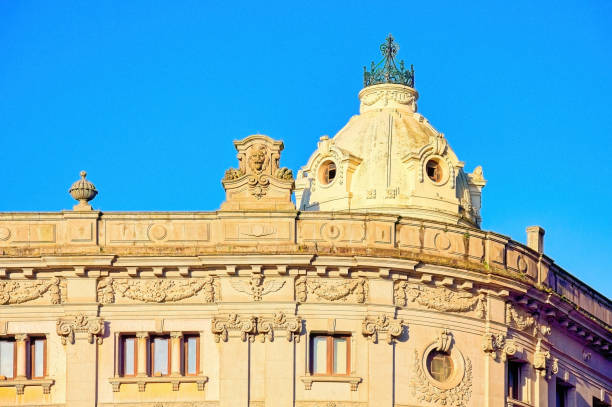 istock Dome of Historic Building 1725892007
