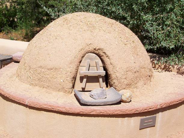 Old Style adobe oven This is an ancient type of outdoor oven called a horno in the SW stove oven adobe outdoors stock pictures, royalty-free photos & images
