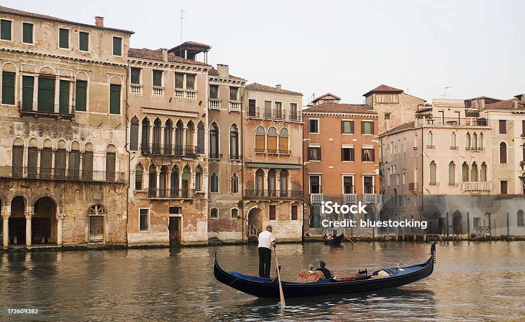 Romantyczne Gondola przejażdżka - Zbiór zdjęć royalty-free (Wenecja - Włochy)