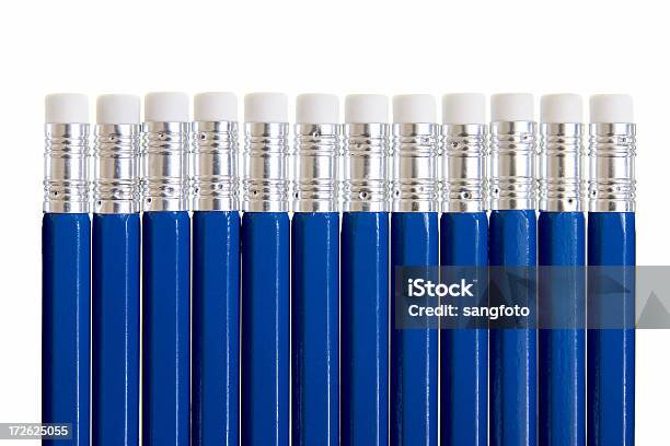 Blue Ołówki - zdjęcia stockowe i więcej obrazów Białe tło - Białe tło, Bliskie zbliżenie, Budynek szkolny