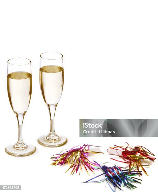 Szczęśliwy Nowy Rok Z Copyspace - zdjęcia stockowe i więcej obrazów Kieliszek do szampana - Kieliszek do szampana, Białe tło, Ujęcie z góry