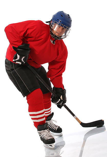 jogador de hóquei - ice hockey hockey puck playing shooting at goal imagens e fotografias de stock