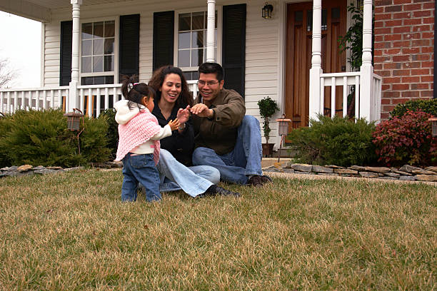 istock Happy family 3 172626013
