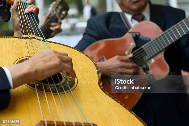 Trio - Fotografias de stock e mais imagens de Adulto - Adulto, América Latina, Arte, Cultura e Espetáculo