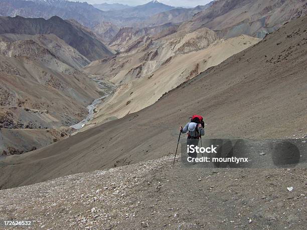 Trekking W Ladakh - zdjęcia stockowe i więcej obrazów Dżammu i Kaszmir - Dżammu i Kaszmir, Kąt ostry, Twardość