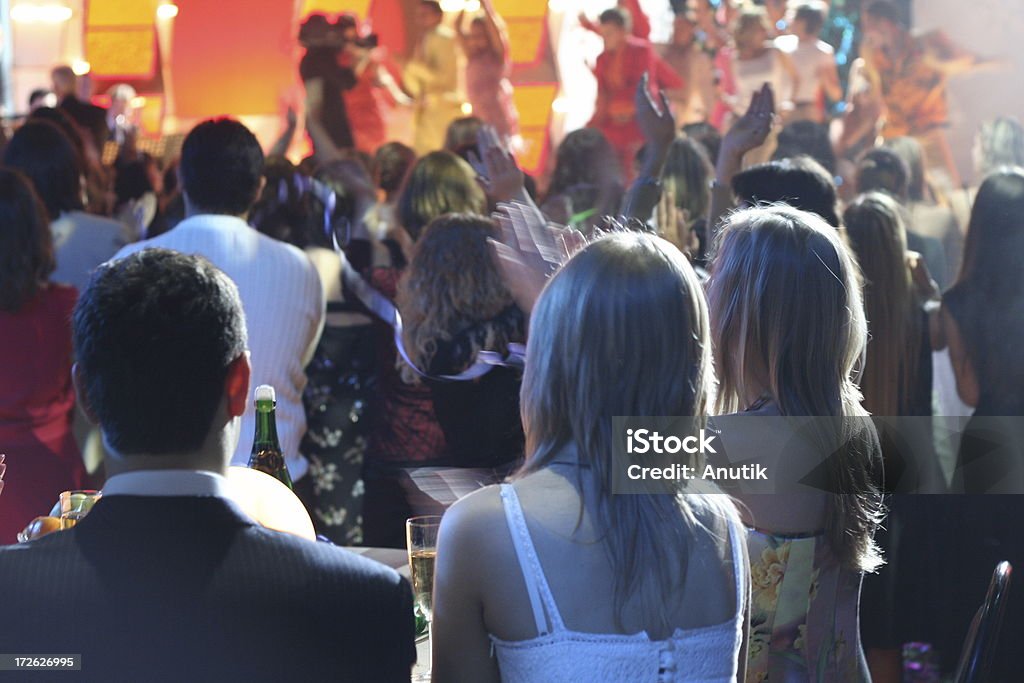 Espectáculo de danza en el club nocturno - Foto de stock de Actuación - Representación libre de derechos