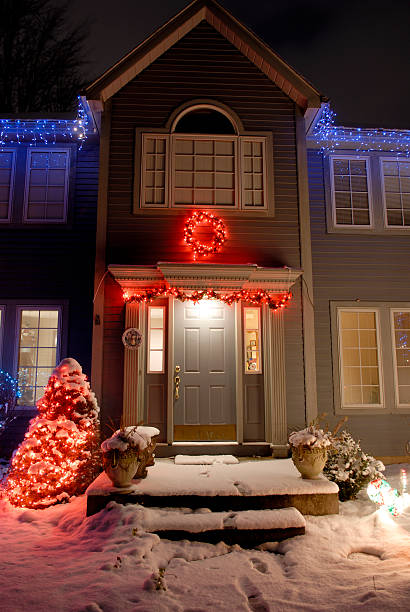 istock Holiday decorated home. 172627002