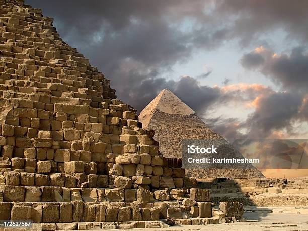 Piramidi Di Giza - Fotografie stock e altre immagini di Piramide - Forma geometrica - Piramide - Forma geometrica, Piramide - Struttura edile, Antico Egitto