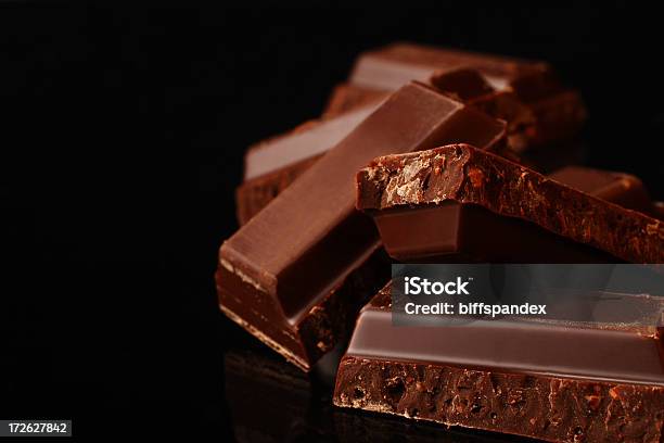 리치 다크 초콜릿 초콜릿에 대한 스톡 사진 및 기타 이미지 - 초콜릿, 코코아, 가꿔주기