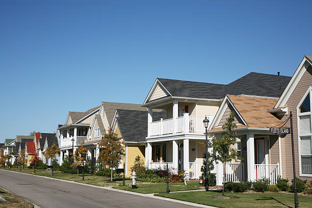 istock Suburban street 172628096