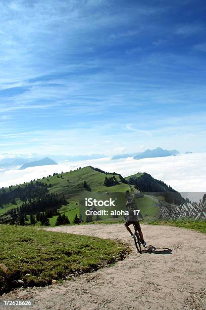 Photo libre de droit de Pistes De Cyclisme banque d'images et plus d'images libres de droit de Activité - Activité, Activité de loisirs, Adulte