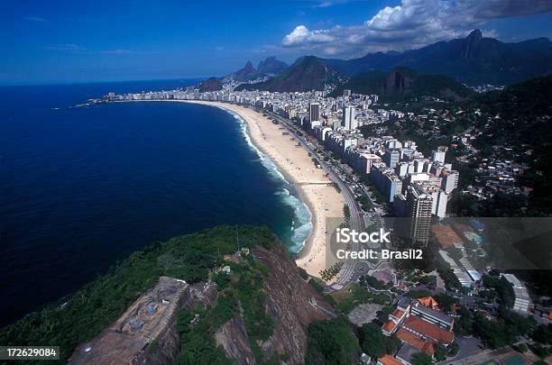 Foto de Copacabana e mais fotos de stock de Beleza natural - Natureza - Beleza natural - Natureza, Brasil, Capitais internacionais