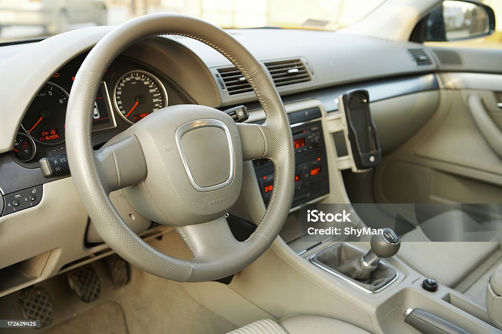 Voiture de luxe - Photo de Beige libre de droits