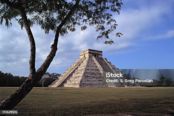 Chichen Itzá Foto de stock y más banco de imágenes de Aire libre - Aire libre, Antiguo, Arqueología