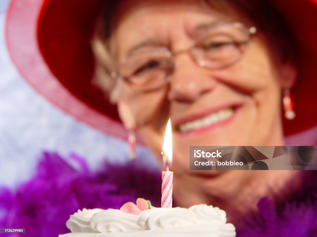 RedHat Series- pastel de cumpleaños - Foto de stock de Abuela libre de derechos