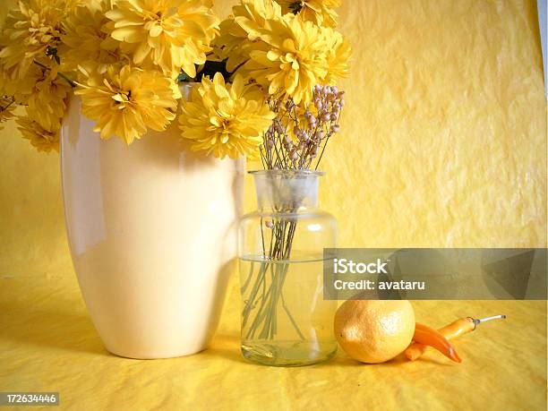 Photo libre de droit de Static La Vie banque d'images et plus d'images libres de droit de Bouquet formel - Bouquet formel, Citron, Fleur - Flore