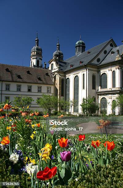 Garten Der Ein Kloster Stockfoto und mehr Bilder von Architektur - Architektur, Blau, Blume