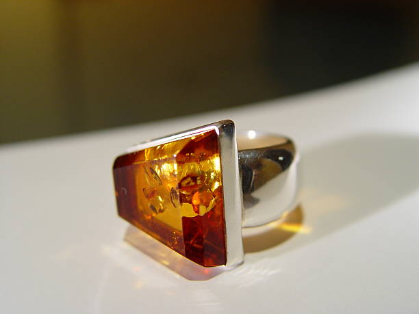 Close-up: Amber-Ring – Foto