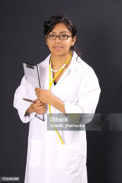 Jovem Médico - Fotografias de stock e mais imagens de Adolescente - Adolescente, Mexicano, Retrato