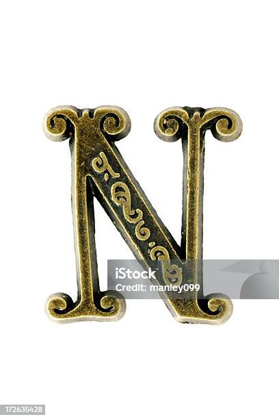 真鍮n の文字 - アルファベットのNのストックフォトや画像を多数ご用意 - アルファベットのN, アルファベット, カットアウト