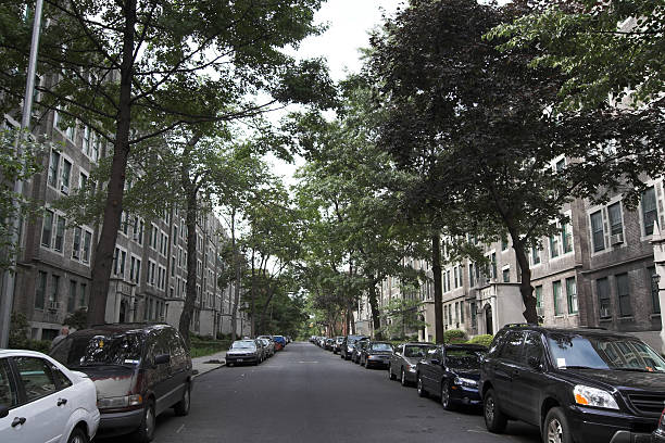 istock Historic Jackson Heights Street 172635486