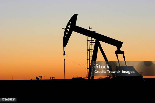 Oklahoma Bomba De Petróleo Ii Foto de stock y más banco de imágenes de Oklahoma - Oklahoma, Plataforma petrolífera, Bomba de petróleo