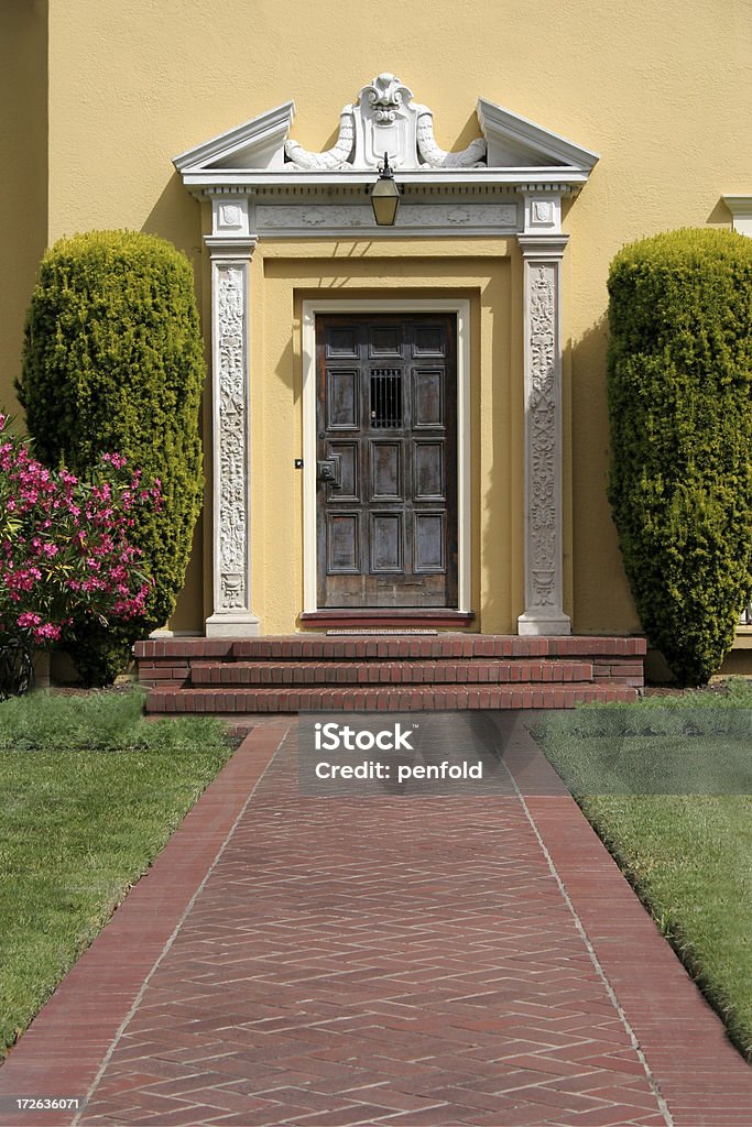 home front A suburban home facade. Apartment Stock Photo