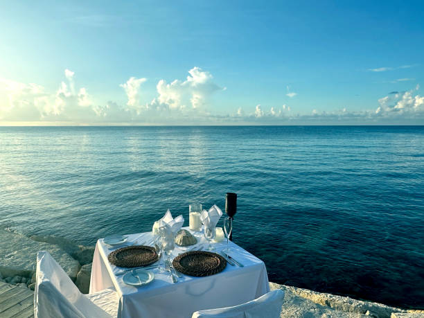 istock Romantic Dining Oceanside Dinner For Two Outdoors 1726364766