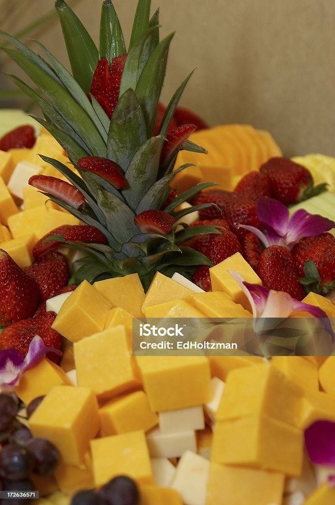 Bandeja de queijos e frutas - Foto de stock de Abacaxi royalty-free