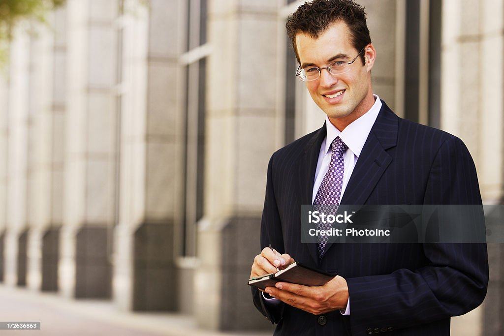 Empresario con PDA - Foto de stock de Adulto libre de derechos