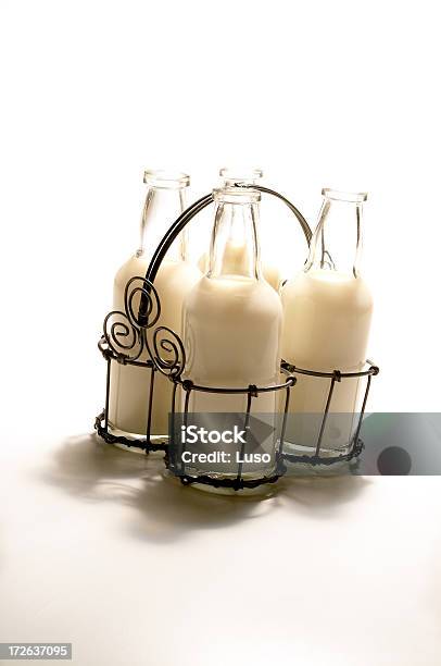Свежего Молока На Приобретение Немолочных Продуктов — стоковые фотографии и другие картинки Без людей