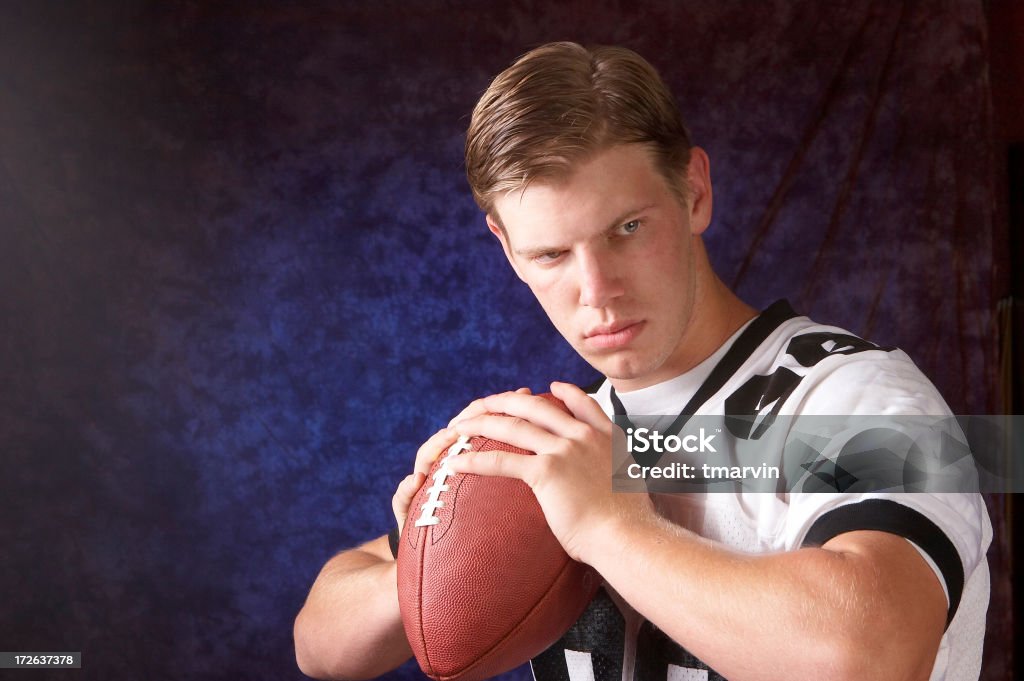 Quarterback - Photo de Adolescent libre de droits