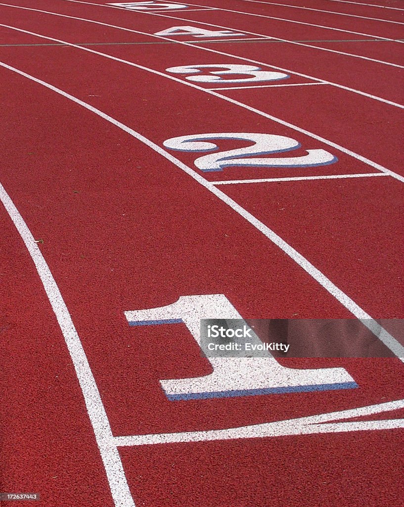 Любую погоду track - Стоковые фото Беговая дорожка - лёгкая атлетика роялти-фри